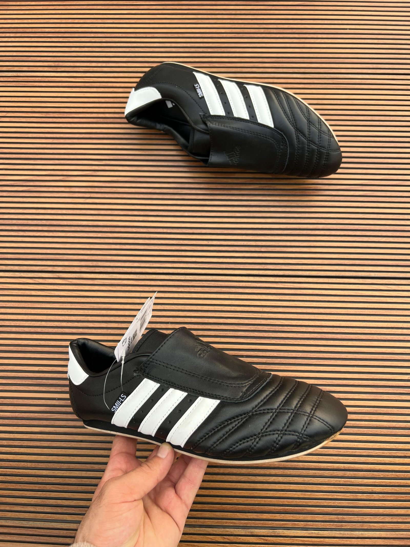 Taekwondo Black White Sneakers – Premium Lightweight Street Style (1) Taekwondo Black White Sneakers – Premium Lightweight Street Style (1)