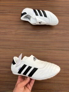 Taekwondo Black White Sneakers – Premium Lightweight Street Style (2)