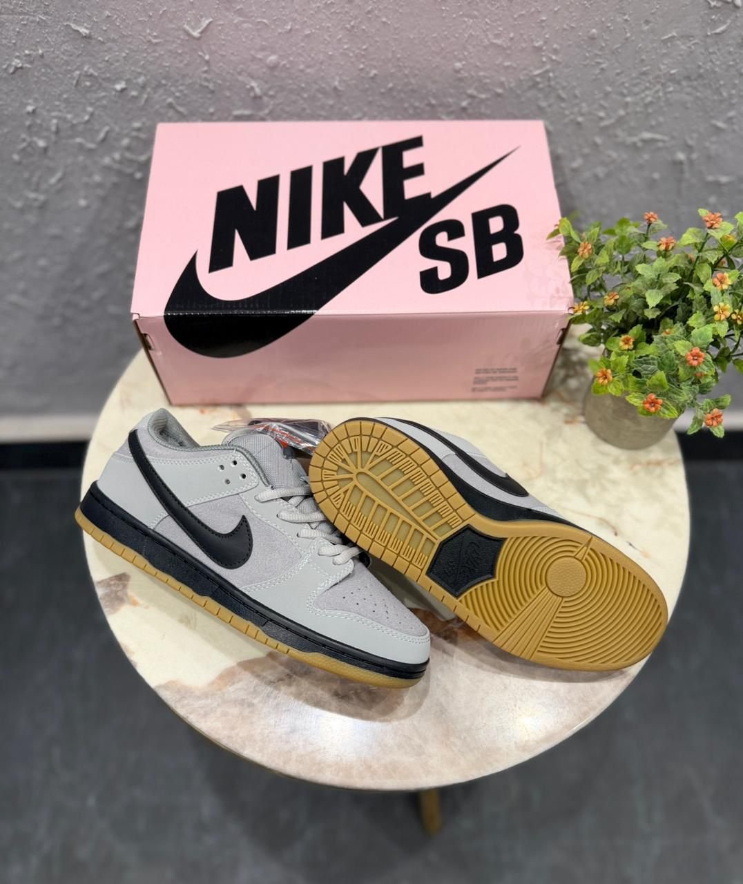 Dunk Cool Grey Sneakers – Premium Street Style Edition (2) Dunk Cool Grey Sneakers – Premium Street Style Edition