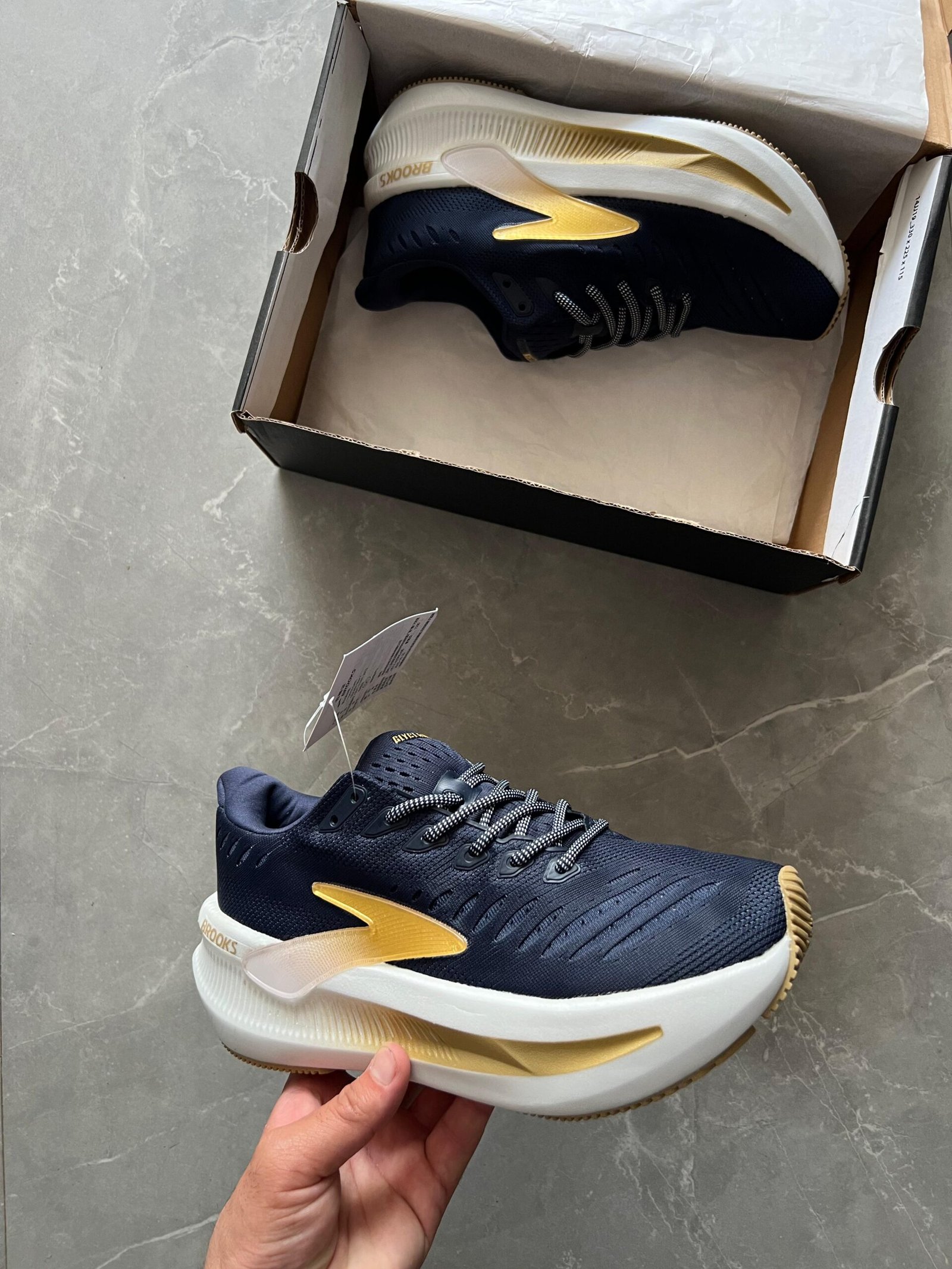 Glycerin Max 2 Sneakers – Ultra Soft Running Comfort