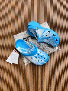 Marbled Comfort Clogs – Stylish Slip-On Casual Shoes