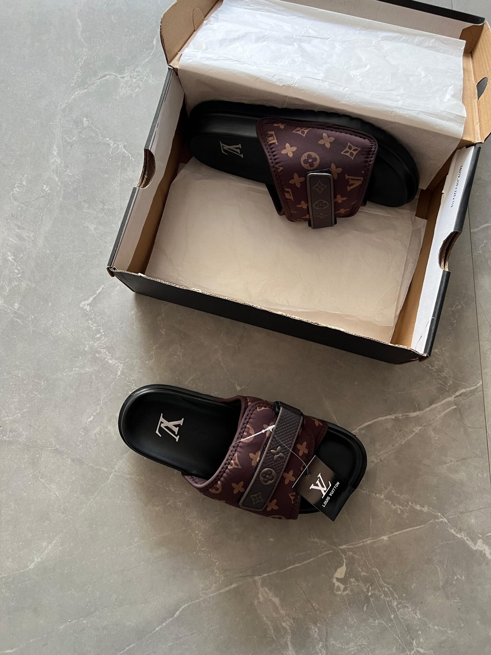 Premium Comfort Slides – Luxury Style Daily Wear (3) Premium Comfort Slides – Luxury Style Daily Wear