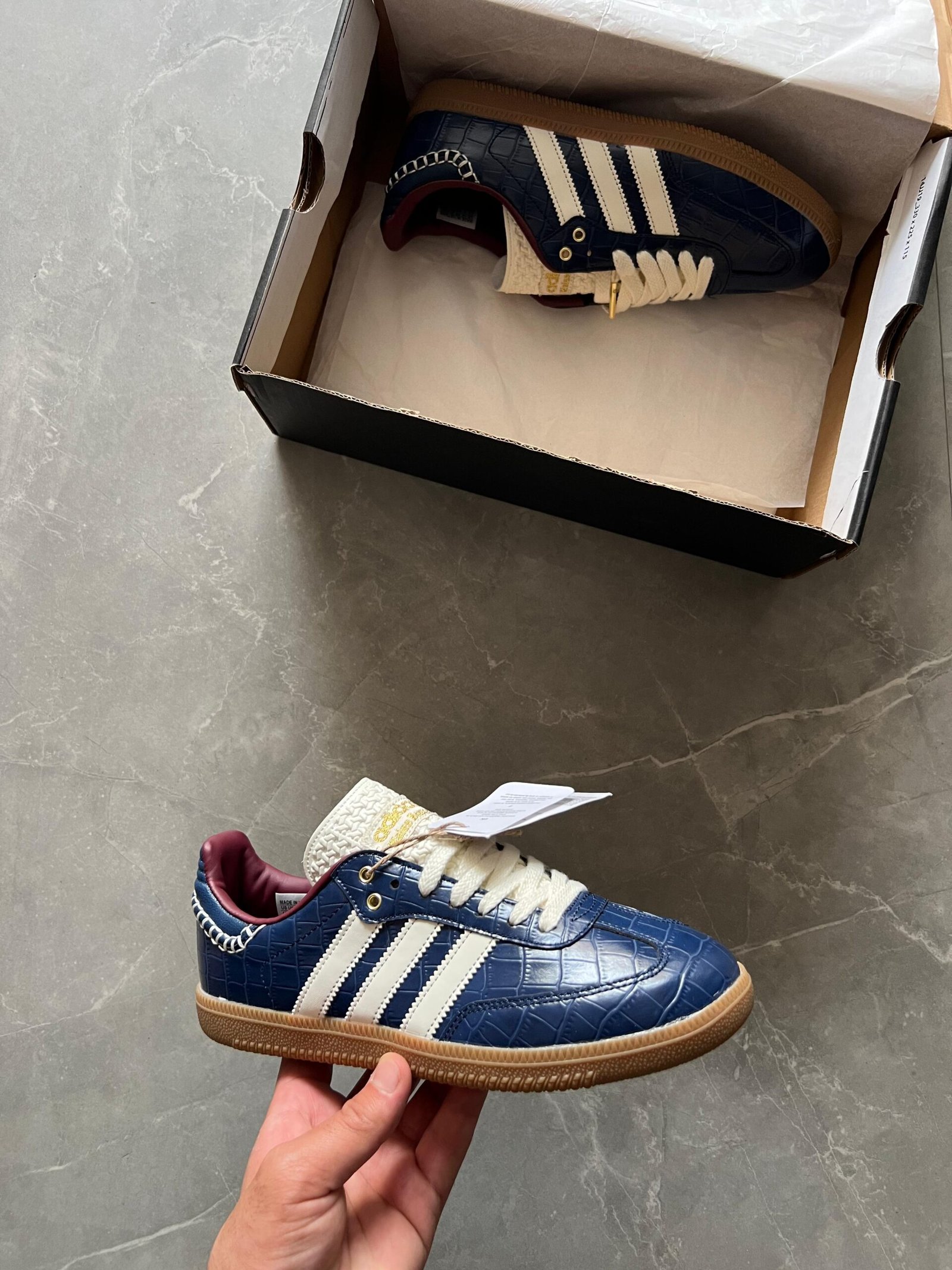 Premium Retro Low Top Sneakers – Stylish Casual Shoes for Girls