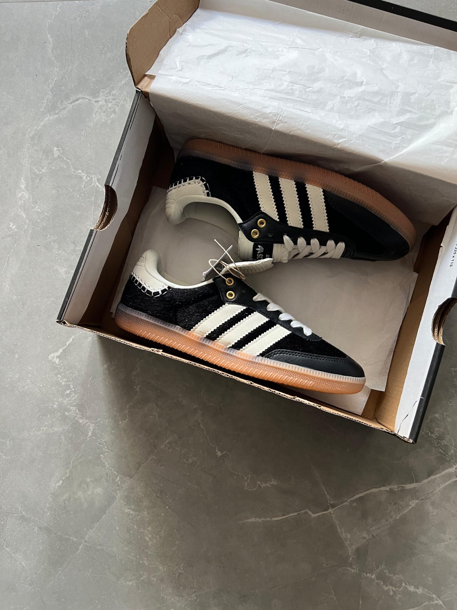 Premium Retro Low Top Sneakers – Stylish Casual Shoes for Girls