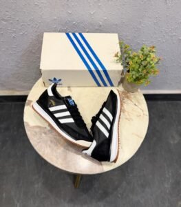 SL 72 Black Sneakers – Classic Retro Street Style