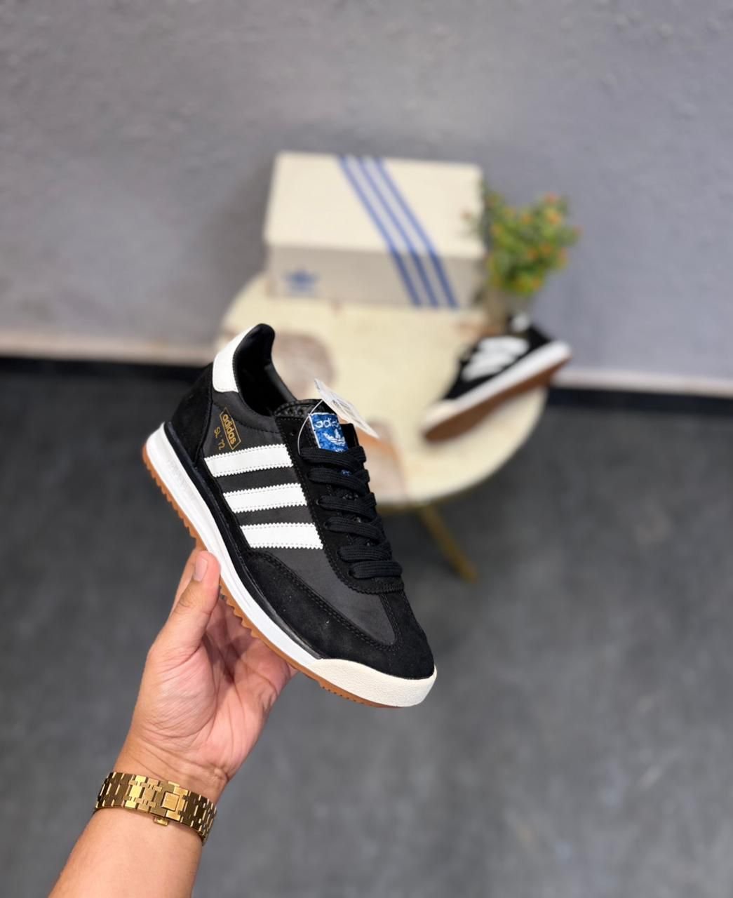 SL 72 Black Sneakers – Classic Retro Street Style