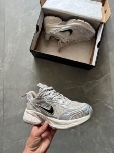 V5 Runner Sneakers – Lightweight Performance Style