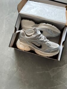 V5 Runner Sneakers – Lightweight Performance Style